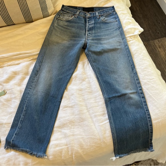 Vintage Levi’s by Kendall and Kylie. - Picture 2 of 10